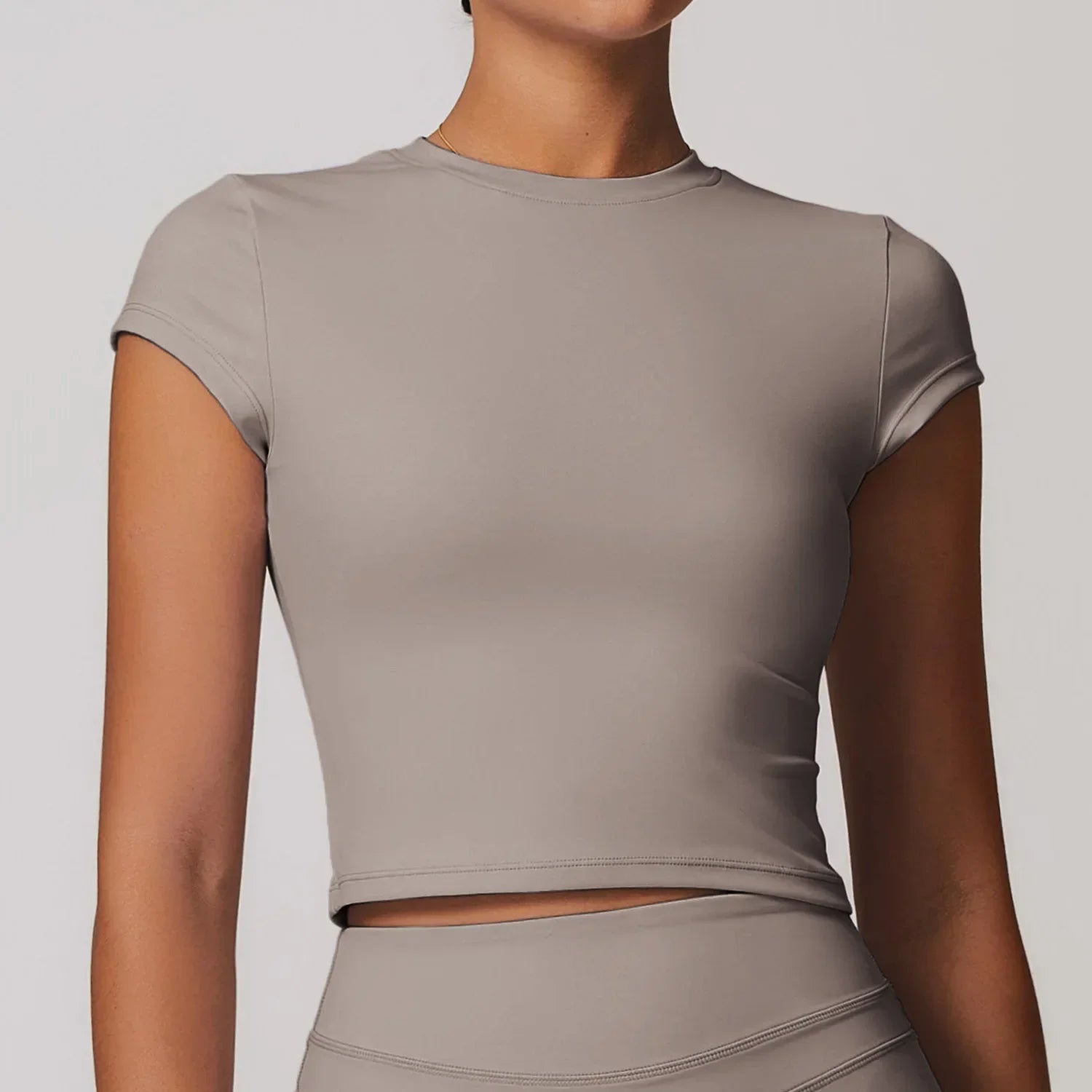 Cadore Seamless Fitness Set – Shorts, Top & Sports Blouse