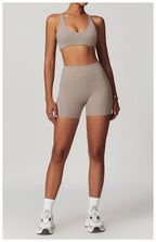 Cadore Seamless Fitness Set – Shorts, Top & Sports Blouse