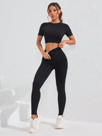 Cadore Seamless Set – Short Sleeve Crop Top & Sculpt Leggings