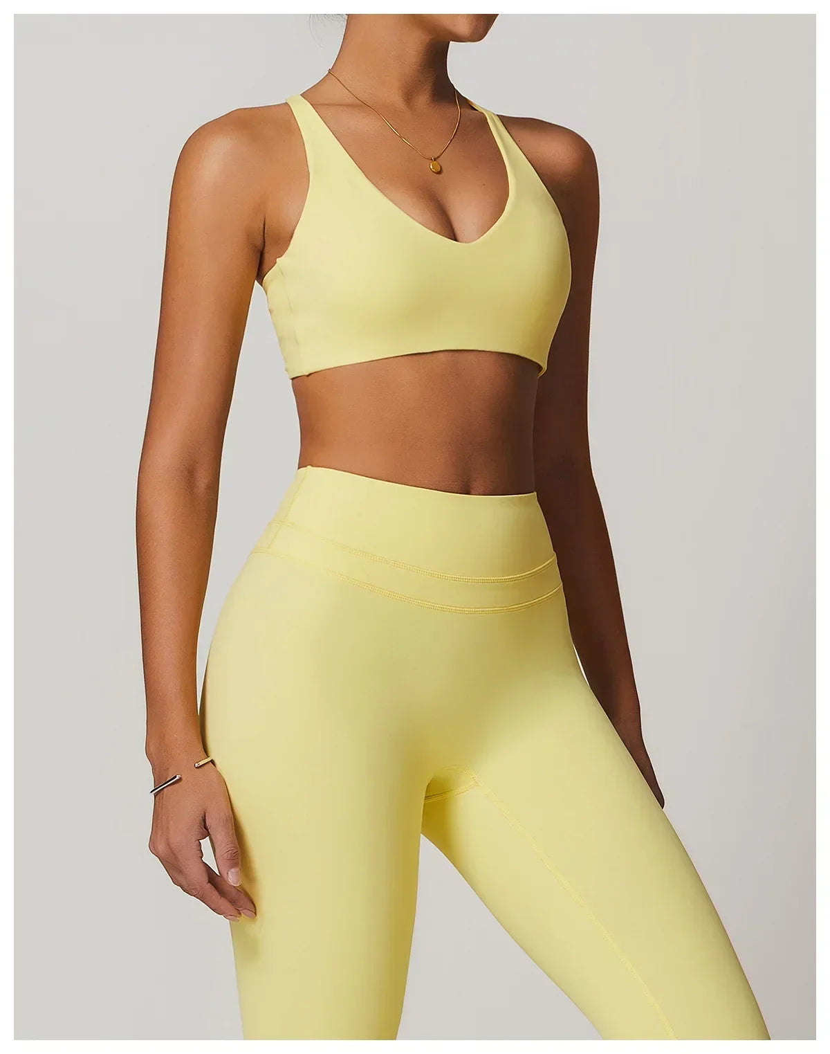 Cadore Seamless Fitness Set – Shorts, Top & Sports Blouse