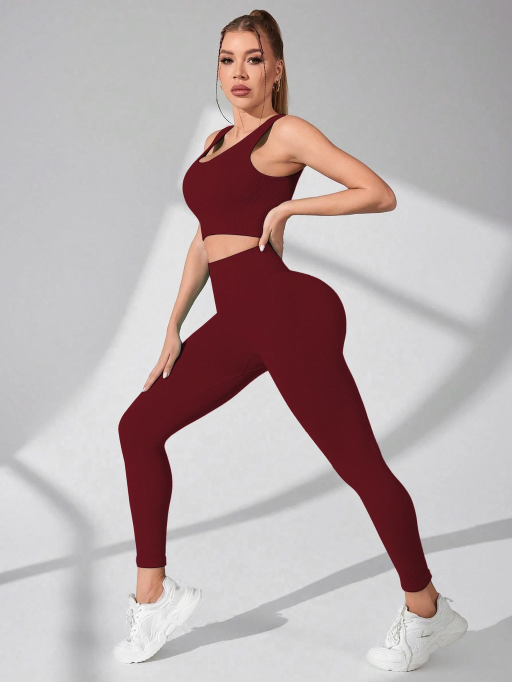 Cadore Cross-Strap Set – Leggings & Sports Bra