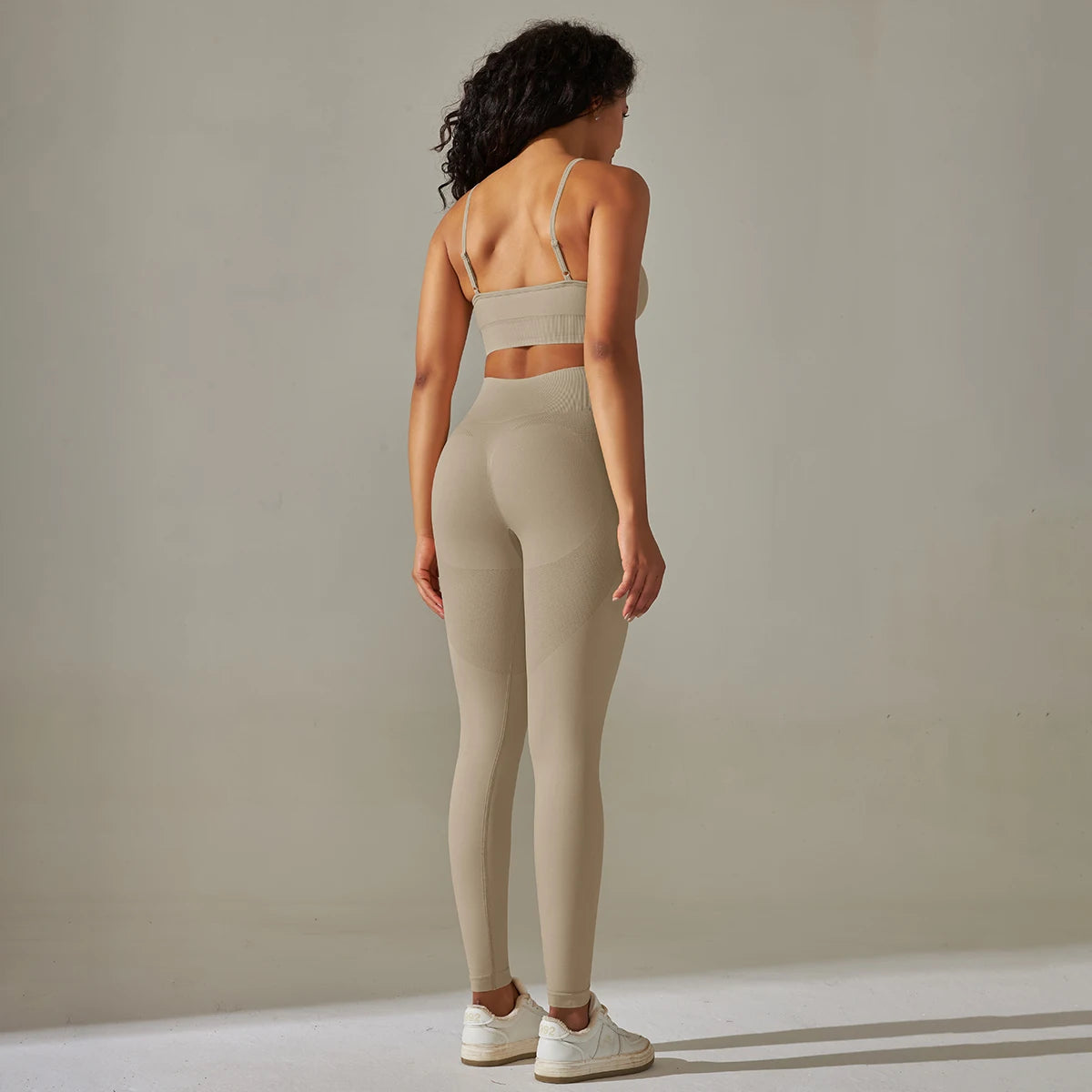 Cadore Motion Set – High-Waist Sculpt Leggings & Square Neck Crop Top